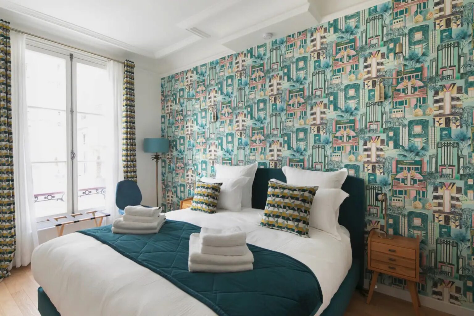 D1 booking - Bnb accommodation Paris Champs Elysees Eiffel tower - 8bc91d8c-bbb8-4593-8e3f-ffd48f9ed819