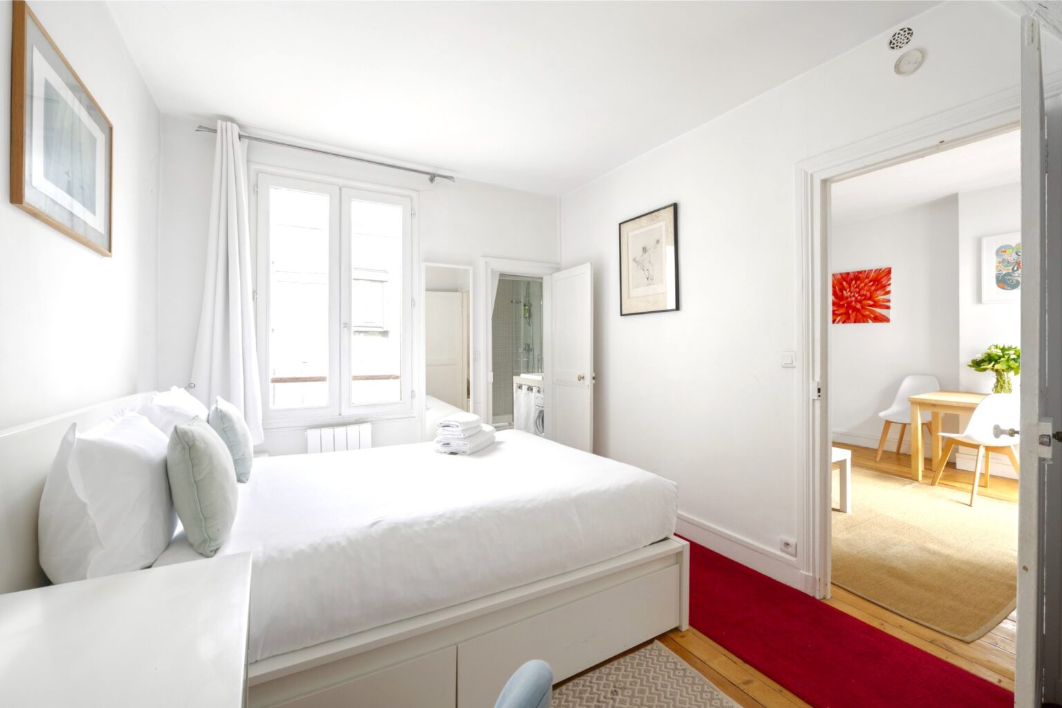 H1 - Bnb accommodation Paris Champs Elysees Eiffel tower - DSC_1208