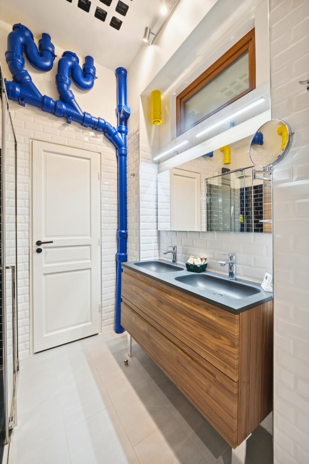 g1-better-paris-apartment-etoile-eiffel-tower-286b87fb-d9e4-49d6-8470-083992e006b2