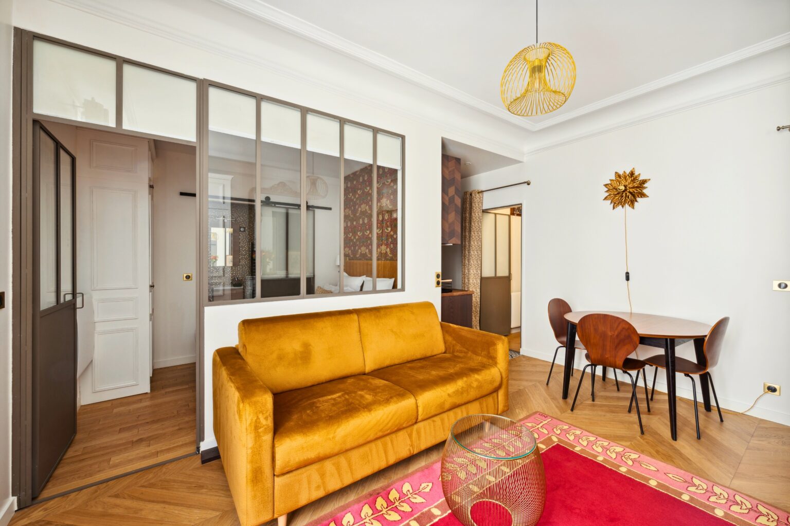 g1-better-paris-apartment-etoile-eiffel-tower-3488157c-eae0-4f5a-a688-493e720660a4