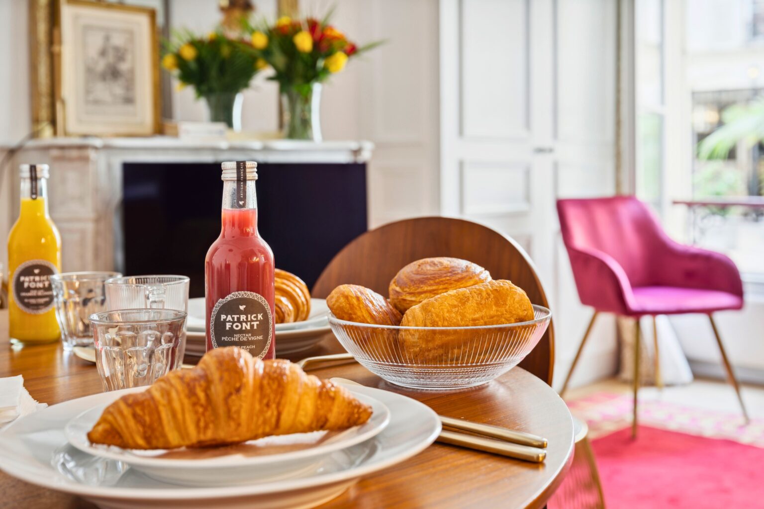 g1-better-paris-apartment-etoile-eiffel-tower-b0c18779-d3d0-459b-9cea-d790fb8723b9