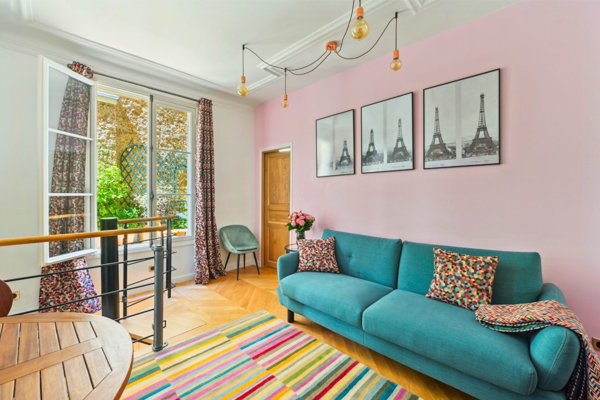 eiffel-d2-paris-apartment-rental-16th-la-maison-klebedsc_5108-edited