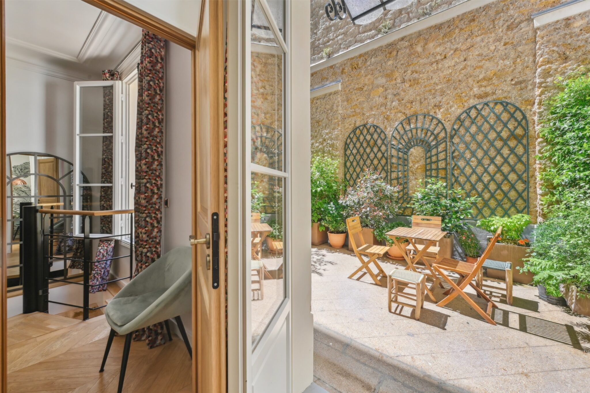 eiffel-d2-paris-apartment-rental-16th-la-maison-klebedsc_5160