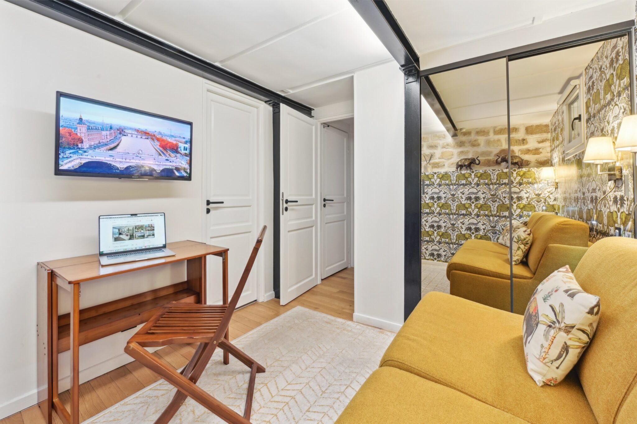 eiffel-d2-paris-apartment-rental-16th-la-maison-klebedsc_5283