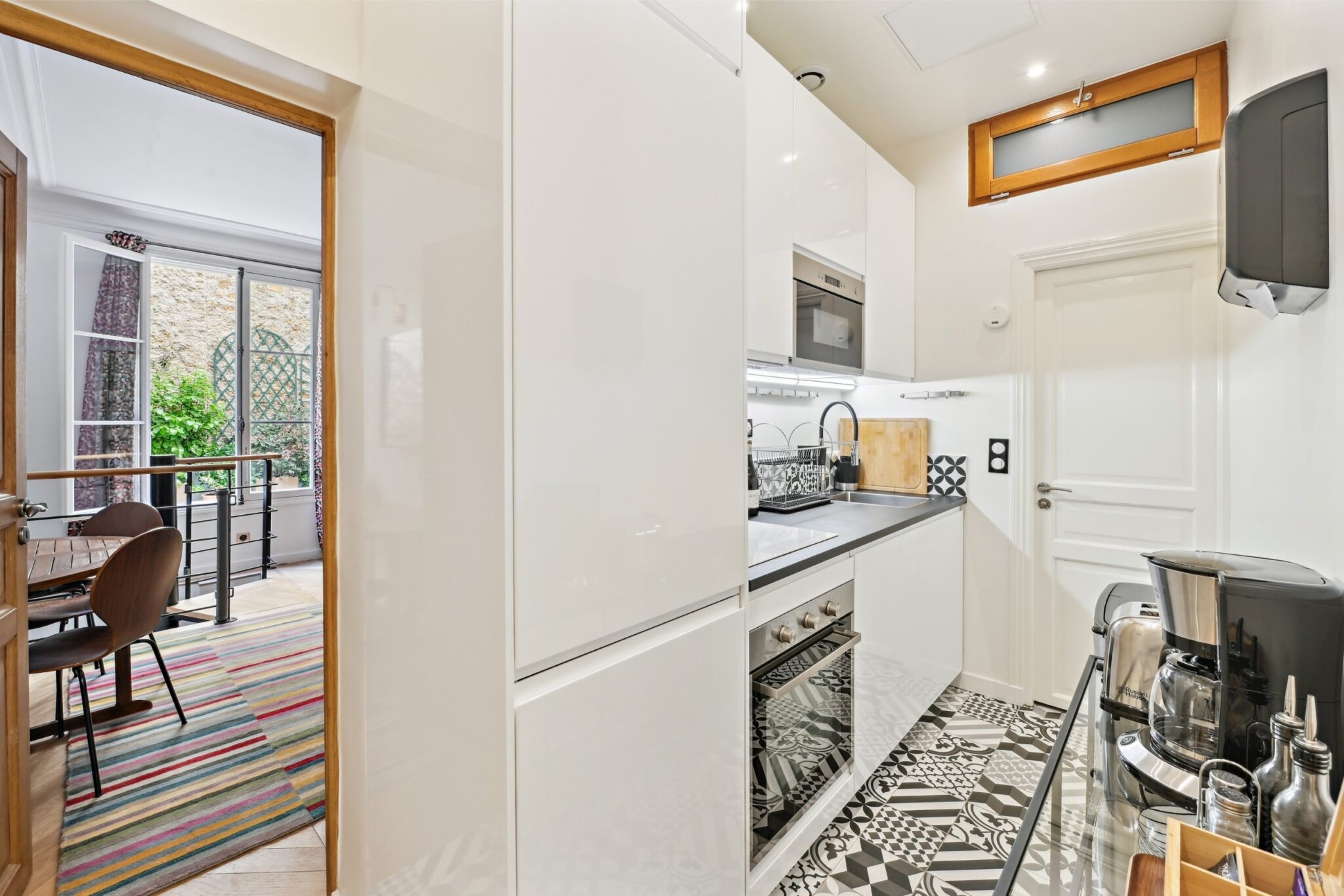 eiffel-d2-paris-apartment-rental-16th-la-maison-klebedsc_5384