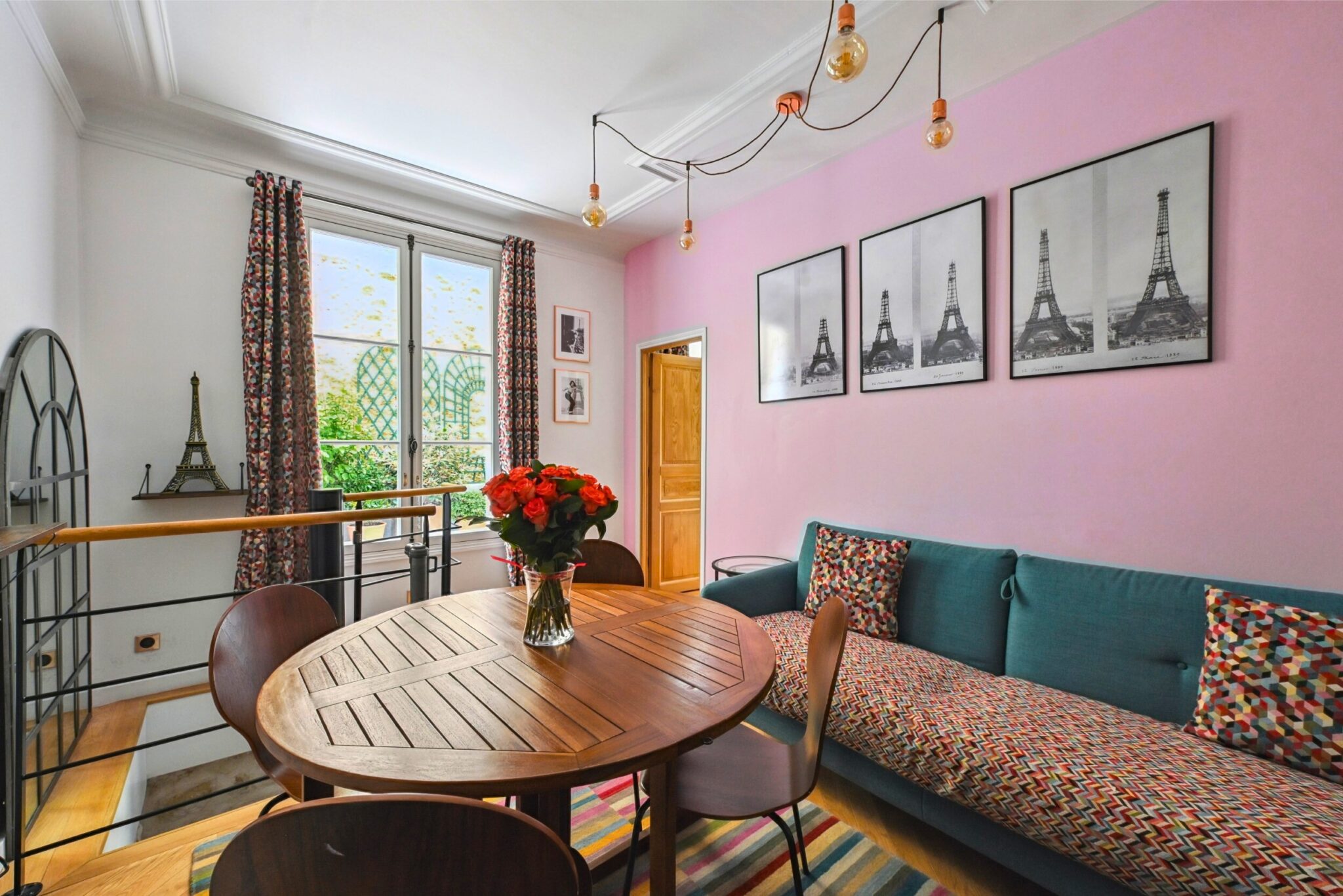 eiffel-d2-paris-apartment-rental-16th-la-maison-klebedsc_9162-edited