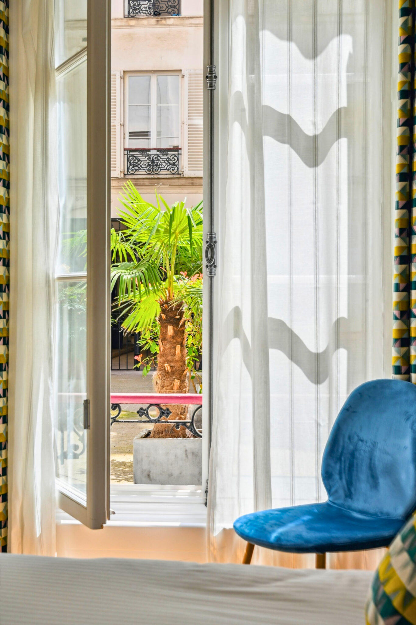 elysee-d1-paris-apartment-rental-16th-la-maison-kleber-dsc_8895-edited