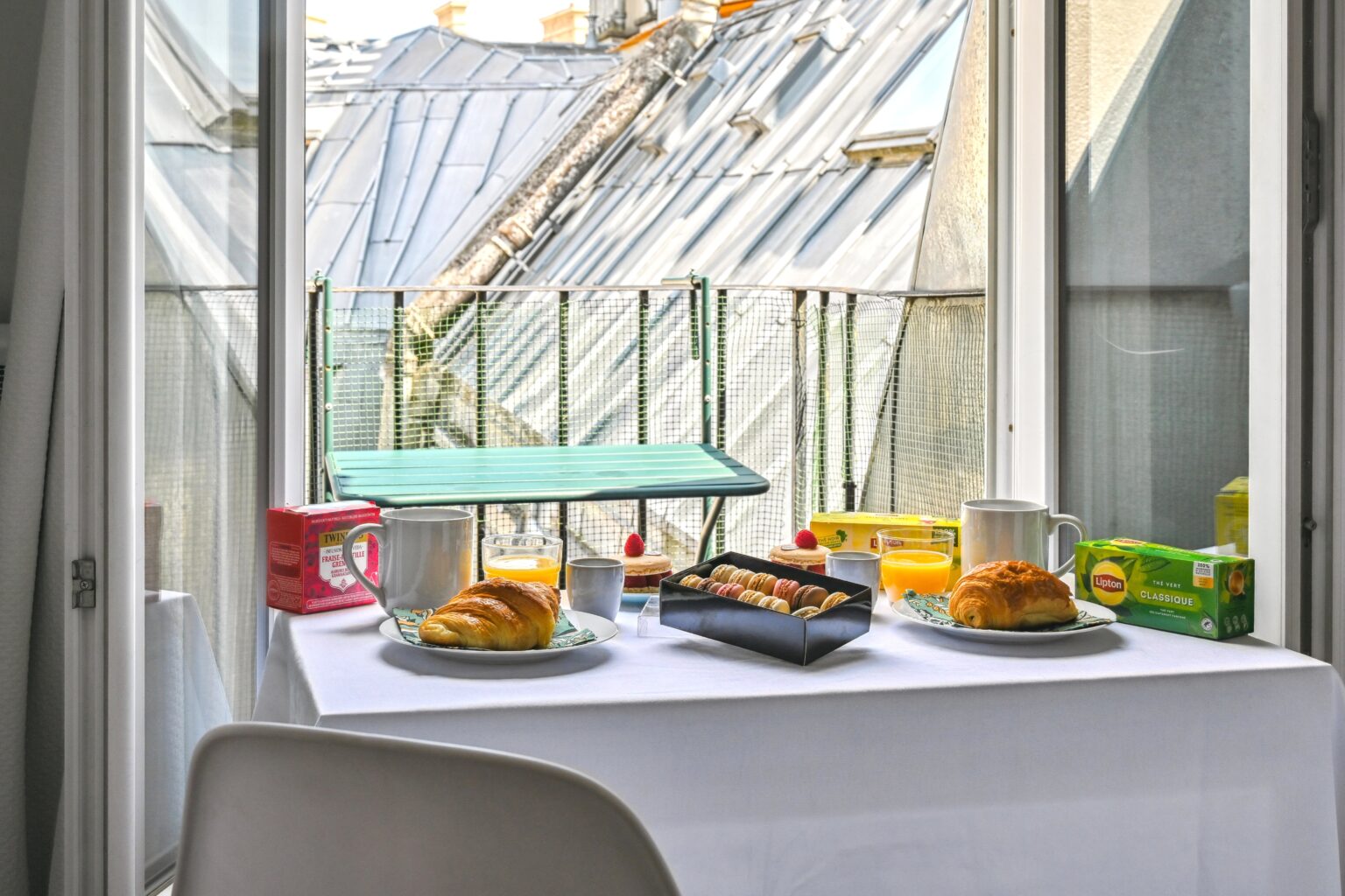 emily-h1-paris-apartment-rental-16th-la-maison-kleber-dsc_9428