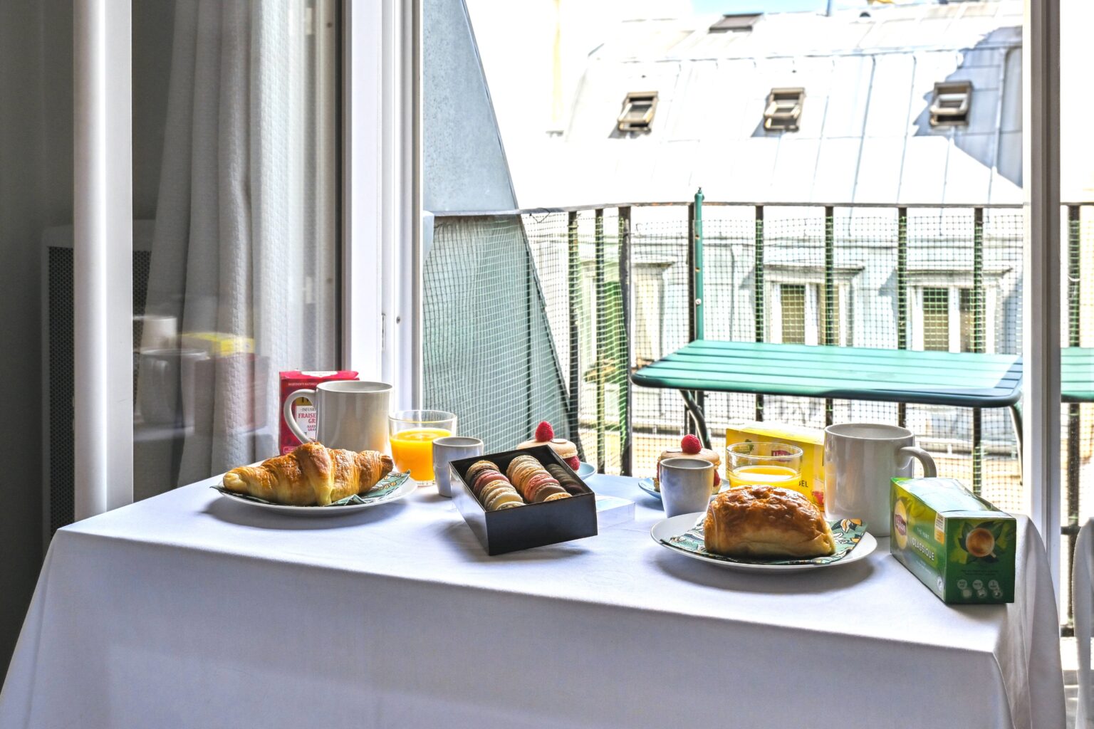 emily-h1-paris-apartment-rental-16th-la-maison-kleber-dsc_9433