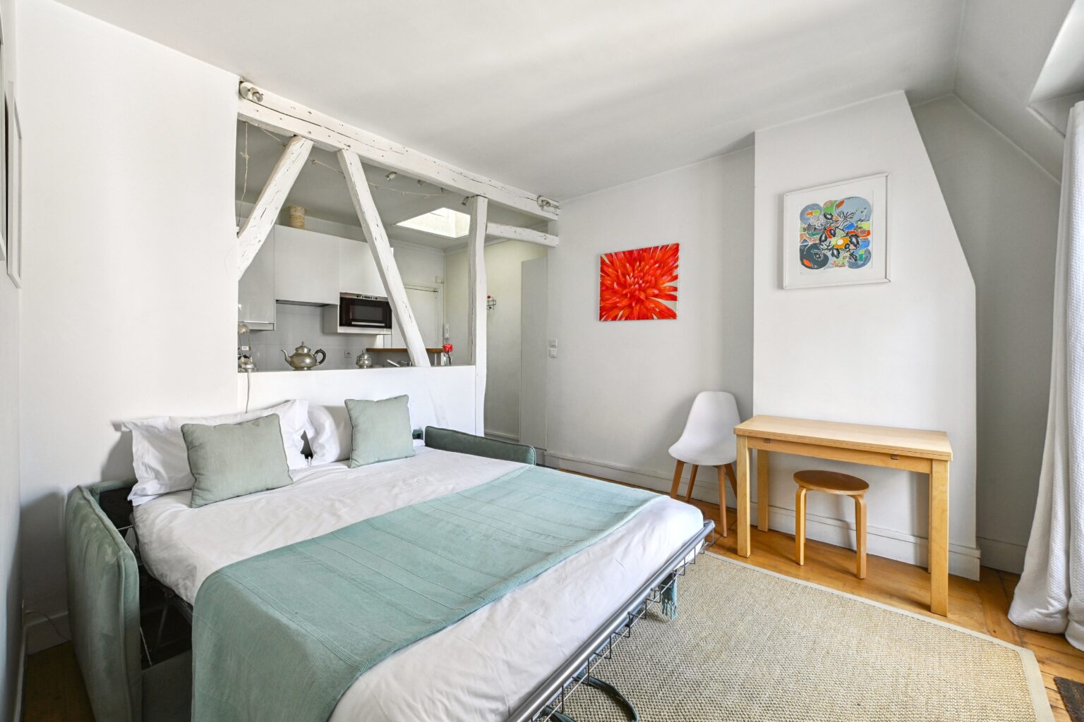 emily-h1-paris-apartment-rental-16th-la-maison-kleber-dsc_9458
